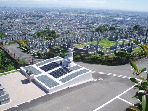 五月山緑地霊園